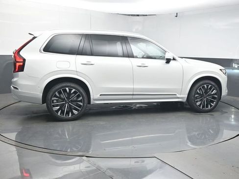 New 2026 Volvo XC90 B6 Ultra w/ Protection Package image 8