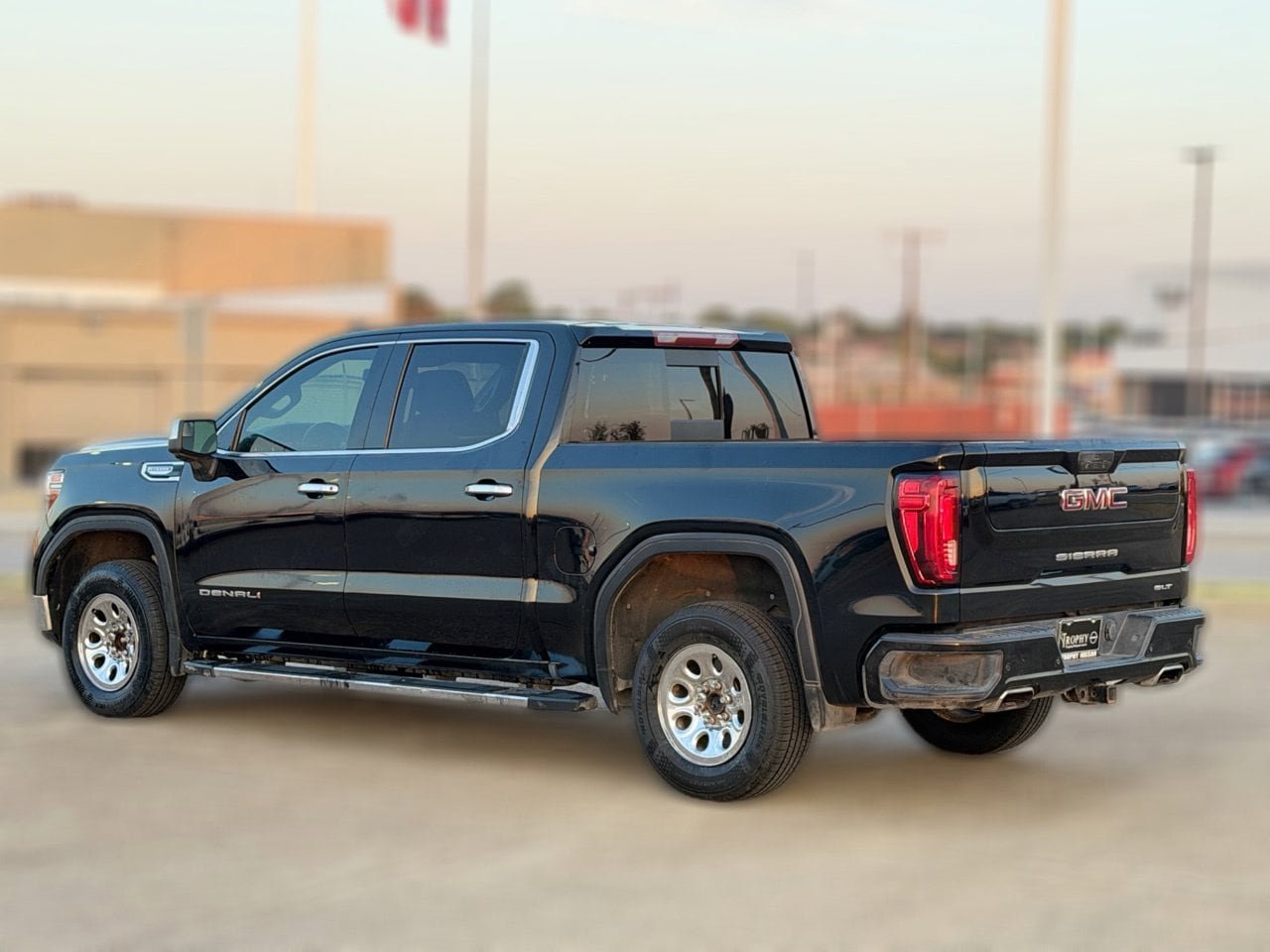 Used 2019 GMC Sierra 1500 SLT RWD image 6