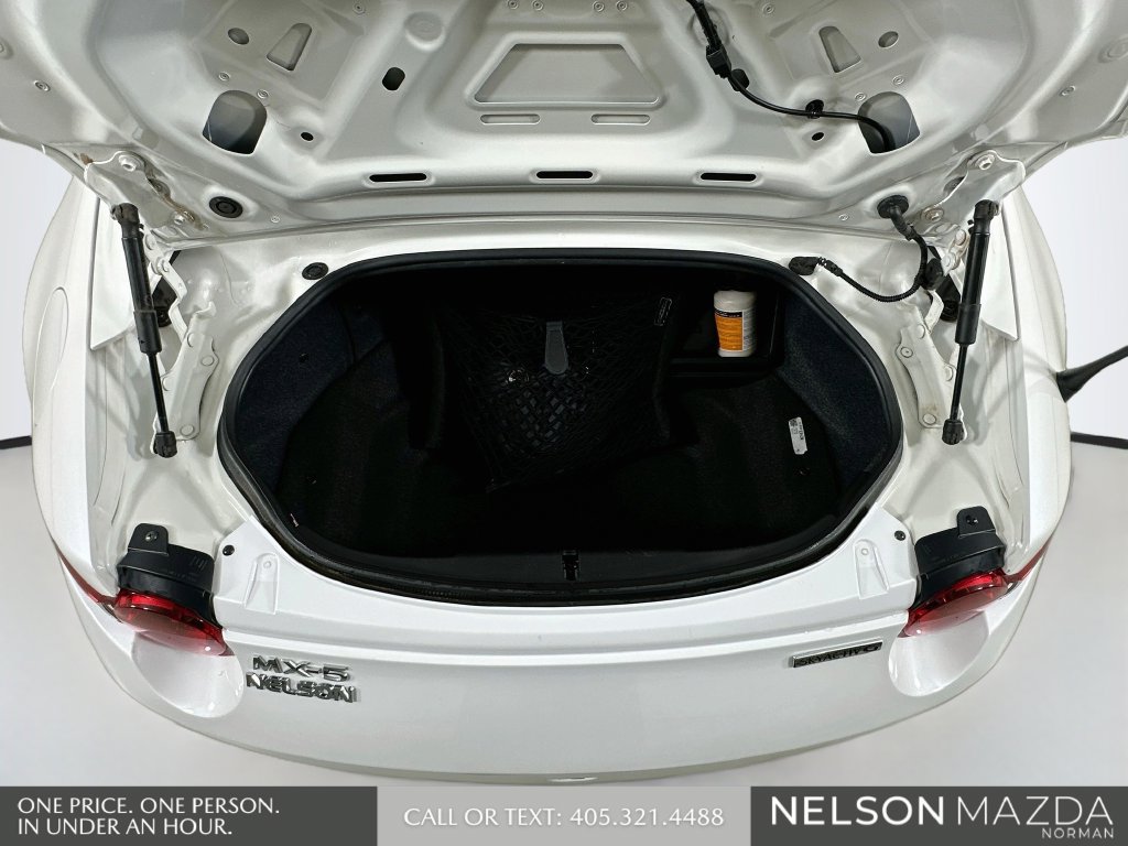 Used 2023 MAZDA MX-5 Miata Grand Touring RWD image 25