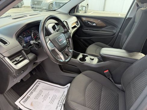 Used 2019 GMC Terrain SLE w/ Driver Convenience Package image 9