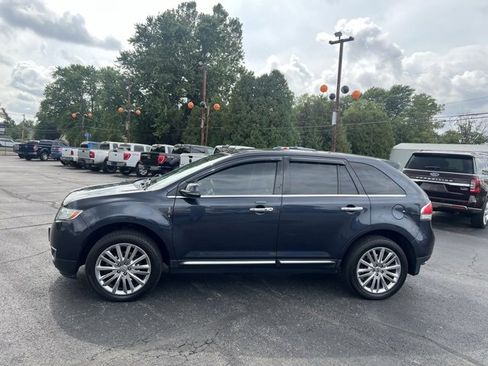Used 2013 Lincoln MKX AWD image 18