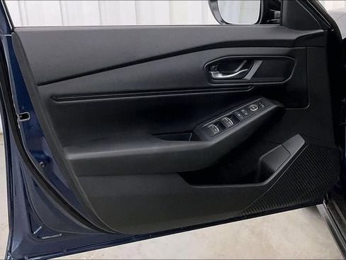 Certified 2025 Honda Accord SE image 21