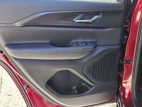 New 2025 Jeep Grand Cherokee Laredo w/ Luxury Tech Group I image 21