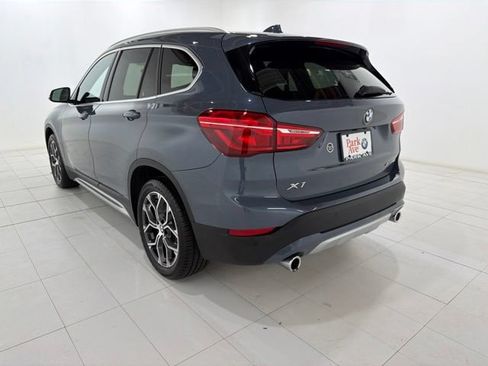 Used 2021 BMW X1 xDrive28i w/ Convenience Package AWD/4WD image 3