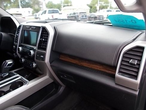 Used 2019 Ford F150 Lariat w/ Equipment Group 502A Luxury image 23