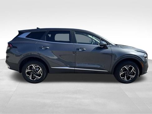Used 2023 Kia Sportage LX AWD/4WD image 4