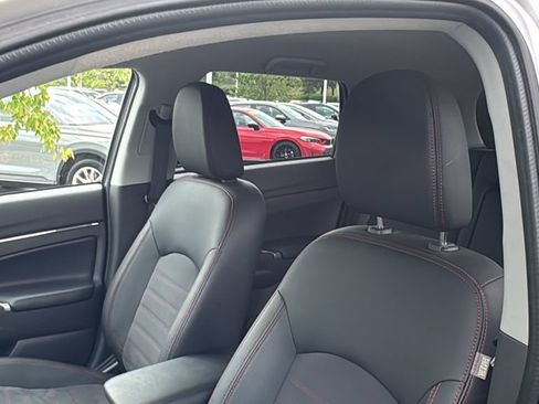 Used 2026 Mitsubishi Outlander Sport SE AWD/4WD image 11