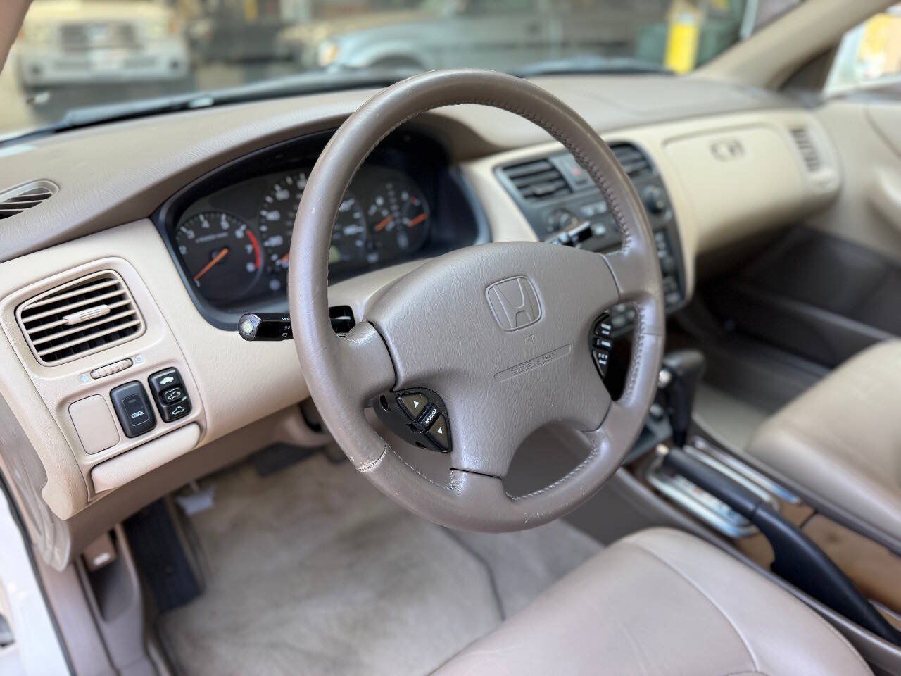 Used 2001 Honda Accord EX image 12