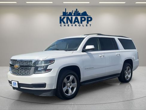 Used 2017 Chevrolet Suburban LT RWD image 1