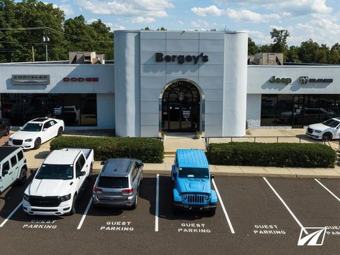 Used 2017 Jeep Patriot Latitude image 11