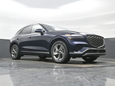 New 2026 Genesis GV70 2.5T Select image 11