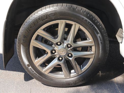 Used 2013 Lexus LX 570 4WD w/ Luxury Pkg image 43