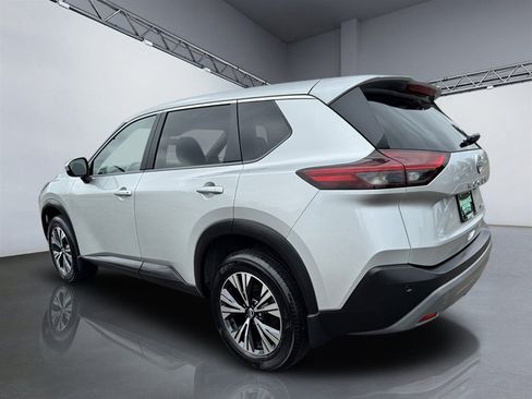 Used 2023 Nissan Rogue SV AWD/4WD image 5