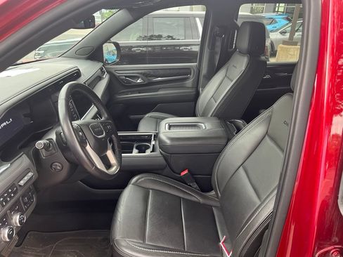 Used 2022 GMC Yukon Denali w/ Max Trailering Package AWD/4WD image 9
