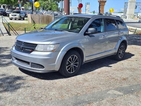 Used 2018 Dodge Journey SE w/ Connectivity Group image 3