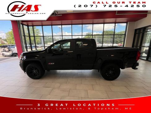 Used 2021 Chevrolet Colorado Z71 w/ Z71 Midnight Edition AWD/4WD image 2