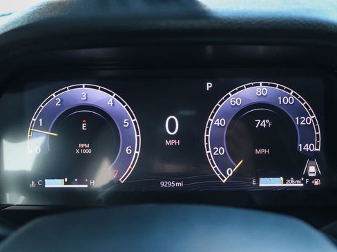 Used 2025 Jeep Grand Cherokee Laredo X RWD image 24