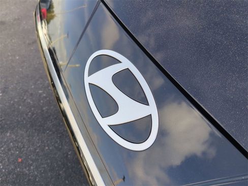 New 2026 Hyundai Elantra Limited image 13