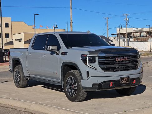Used 2024 GMC Sierra 1500 AT4 w/ Technology Package image 6