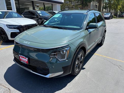 Used 2025 Kia Niro Wind FWD image 18