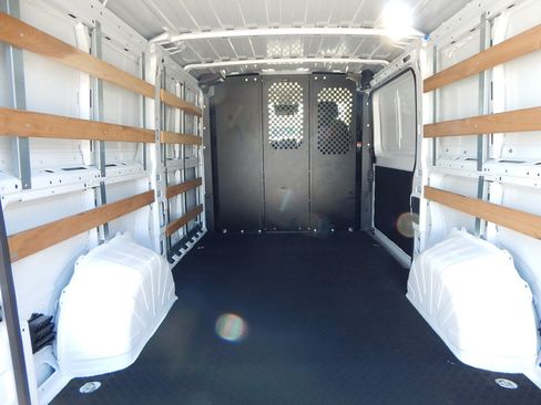 Used 2025 RAM ProMaster 2500 w/ U-Haul Equipment Group FWD image 14
