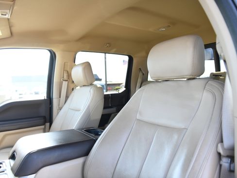 Used 2020 Ford F150 Lariat w/ Equipment Group 502A Luxury AWD/4WD image 13