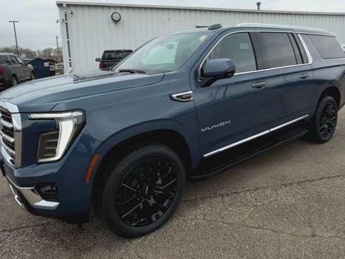 New 2026 GMC Yukon XL Elevation w/ Elevation Premium Package image 4