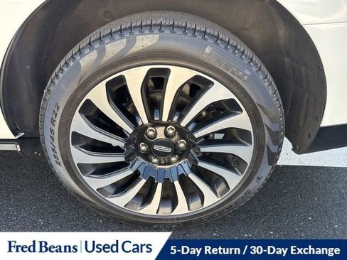 Used 2023 Lincoln Navigator Black Label image 8