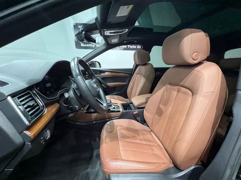 Used 2021 Audi Q5 2.0T Premium Plus w/ Premium Plus Package image 21