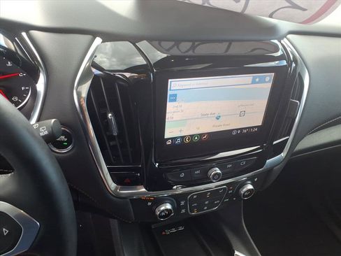 Used 2023 Chevrolet Traverse Premier image 15