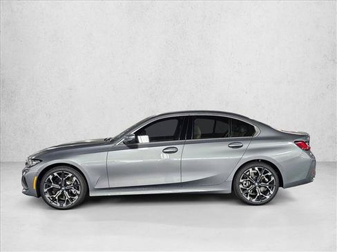 Used 2026 BMW 330i Sedan w/ Premium Package RWD image 8