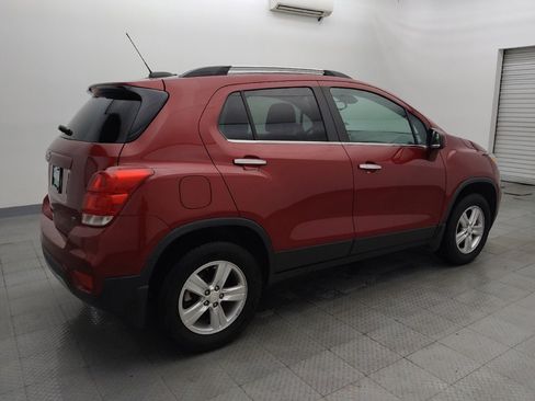 Used 2020 Chevrolet Trax LT w/ Sun & Sound Package AWD/4WD image 10