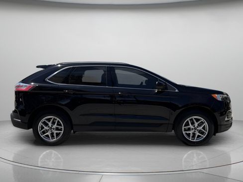 Used 2023 Ford Edge SEL w/ Convenience Package AWD/4WD image 2