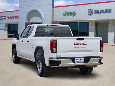 Used 2024 GMC Sierra 1500 Pro w/ Pro Value Package image 4