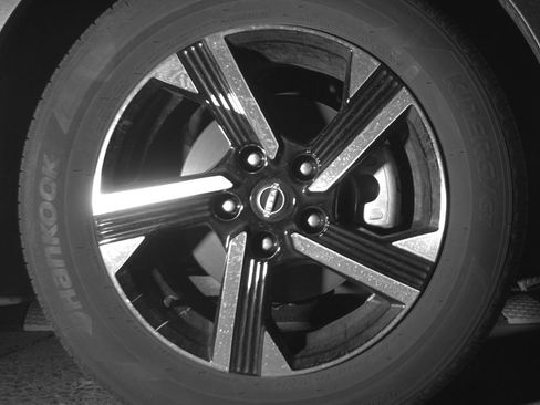 Used 2025 Nissan Sentra SV FWD image 13