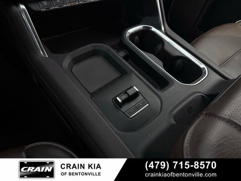 Used 2024 GMC Sierra 3500 Denali w/ Denali Reserve Package AWD/4WD image 18