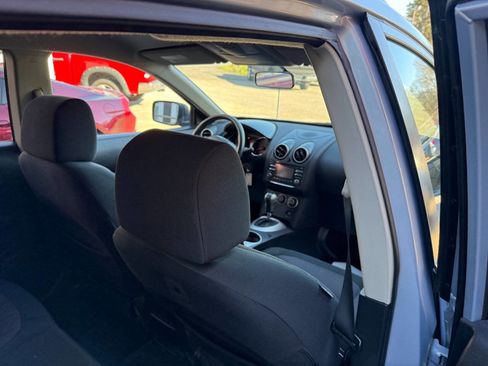 Used 2013 Nissan Rogue SV image 19