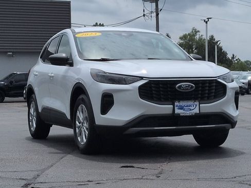 Certified 2023 Ford Escape Active AWD/4WD image 3