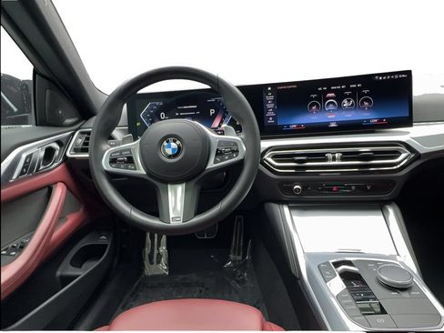 Used 2024 BMW 430i Coupe w/ M Sport Package RWD image 32