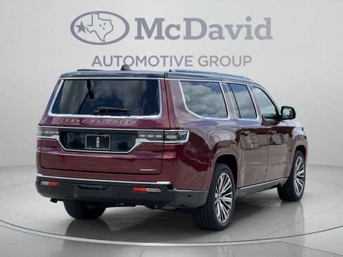 Used 2024 Jeep Grand Wagoneer L Series III AWD/4WD image 8
