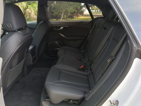 New 2026 Audi Q8 Premium Plus image 17