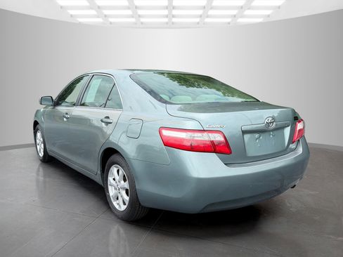 Used 2007 Toyota Camry LE FWD image 4