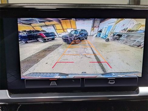 Certified 2024 GMC Sierra 2500 SLE w/ SLE Value Package; image 23