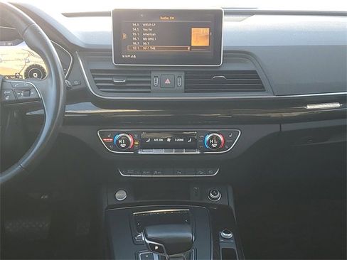 Used 2018 Audi Q5 Prestige w/ Prestige Package image 14