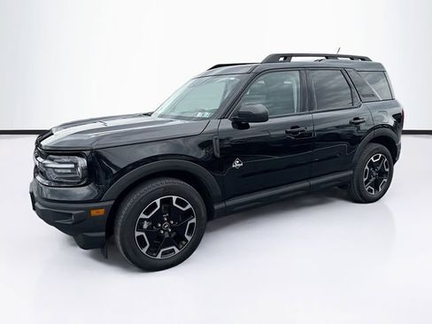 Certified 2023 Ford Bronco Sport Outer Banks w/ Tech Package AWD/4WD image 3