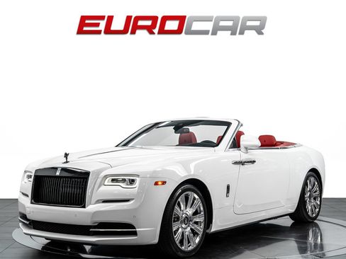 Used 2018 Rolls-Royce Dawn RWD image 1