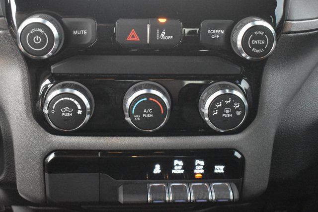 Used 2025 RAM 1500 Warlock AWD/4WD image 25