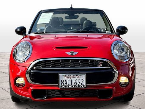 Used 2017 MINI Cooper S image 3