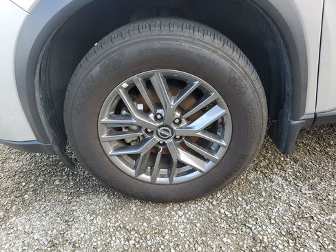 Certified 2025 Nissan Rogue S AWD/4WD image 6