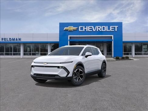New 2026 Chevrolet Equinox EV LT FWD image 8